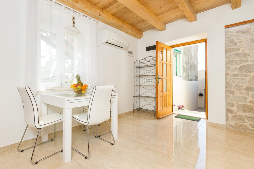Apartments Vica Šibenik Rum bild